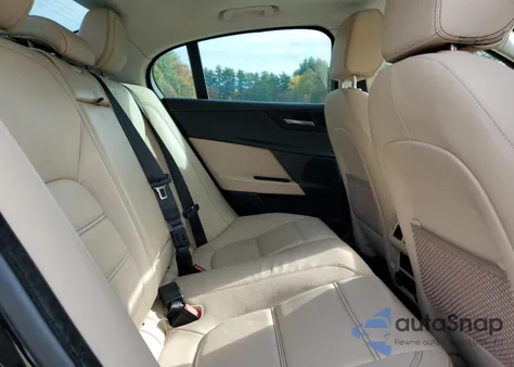 2017 Jaguar Xe Prestige z USA, uszkodzony, nr VIN SAJAE4BV6HA959108